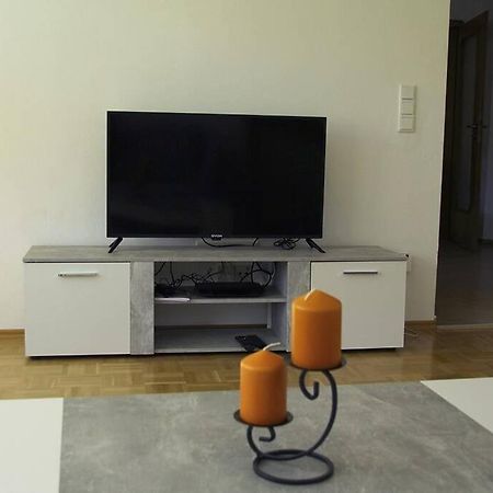 Schoene Helle Ferienwohnung In Waldnaehe Берхинг Екстериор снимка