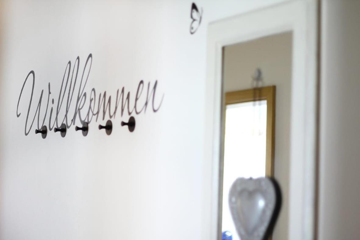 Schoene Helle Ferienwohnung In Waldnaehe Берхинг Екстериор снимка